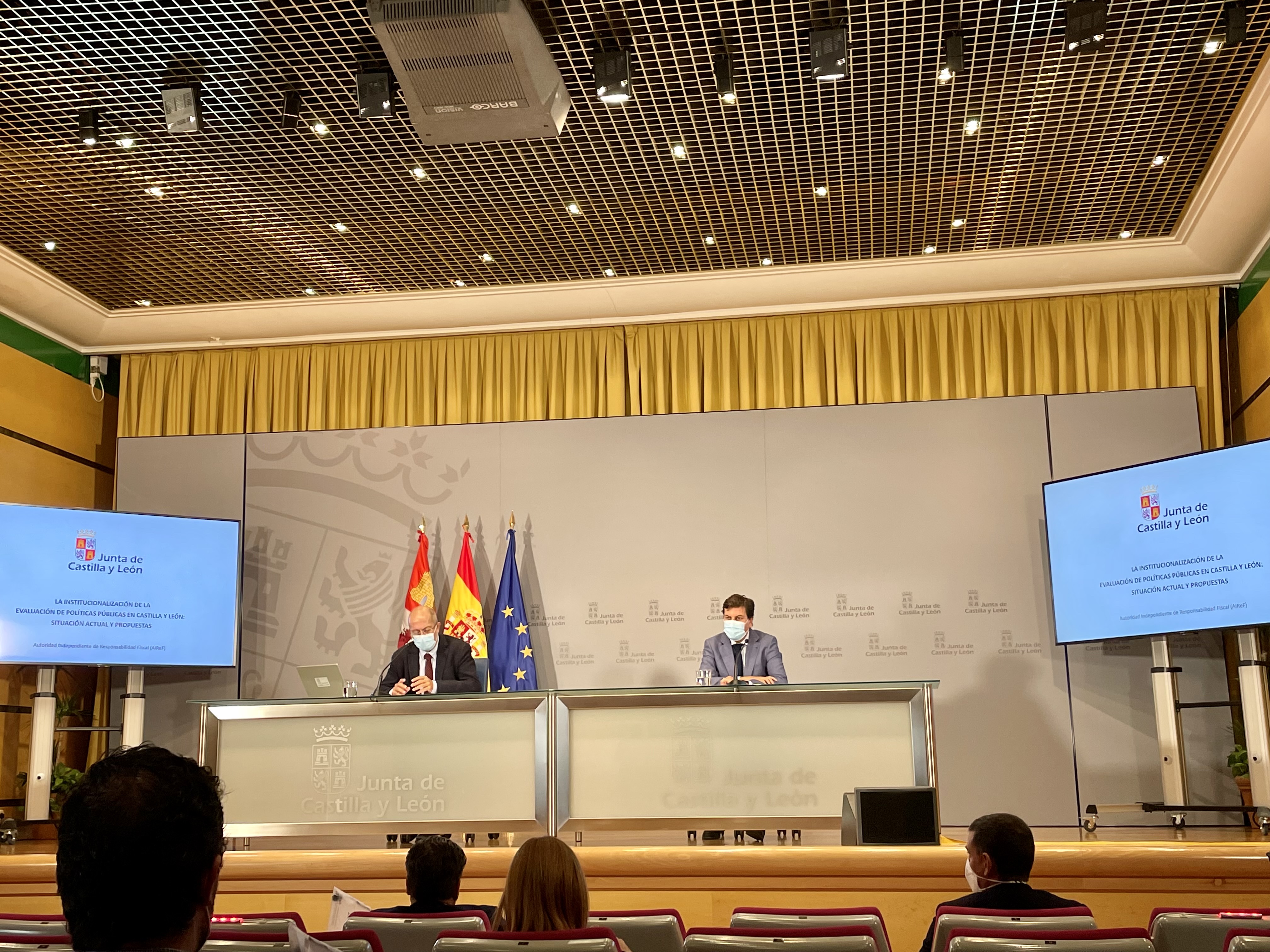 Carriedo, Igea y Amilivia, en el complejo de Presidencia