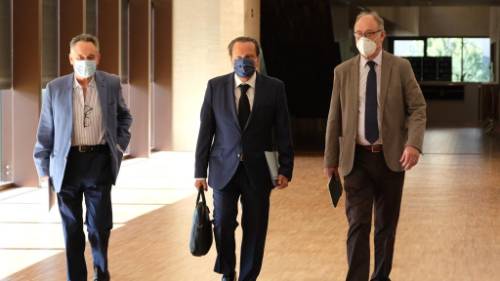 Melero, Amilivia y Jiménez, a su llegada al Parlamento