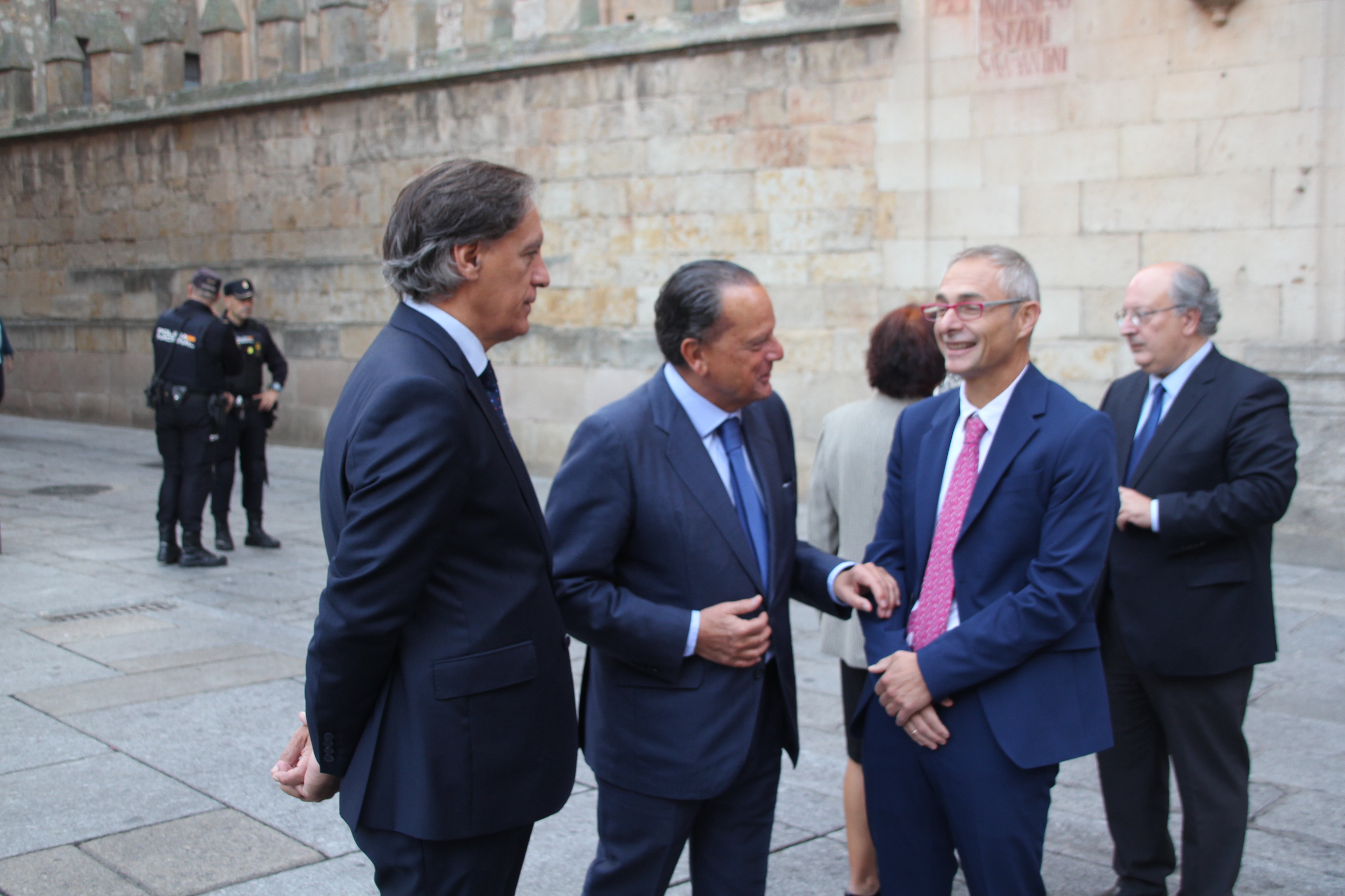 El alcalde de Salamanca, Mario Amilivia y el rector, Ricardo Rivero