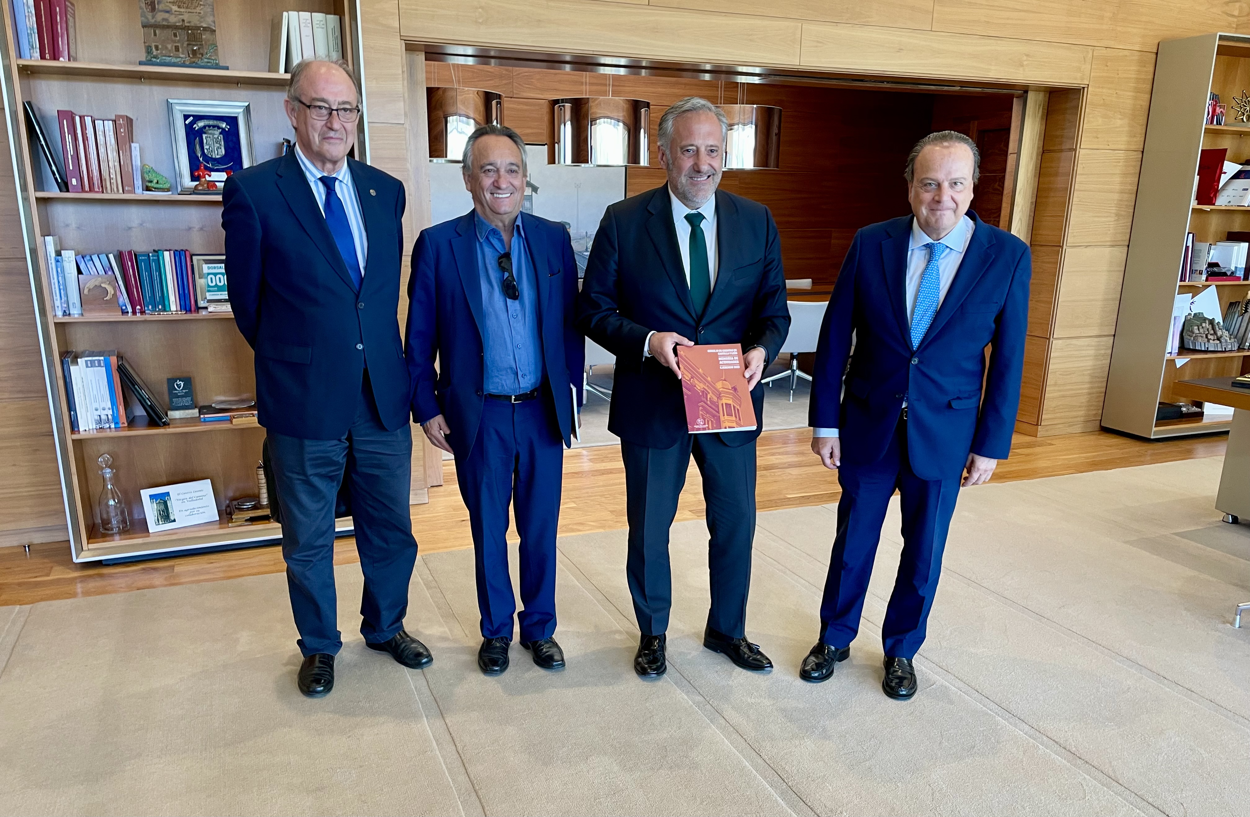 El Pleno del Consejo con el presidente del Parlamento