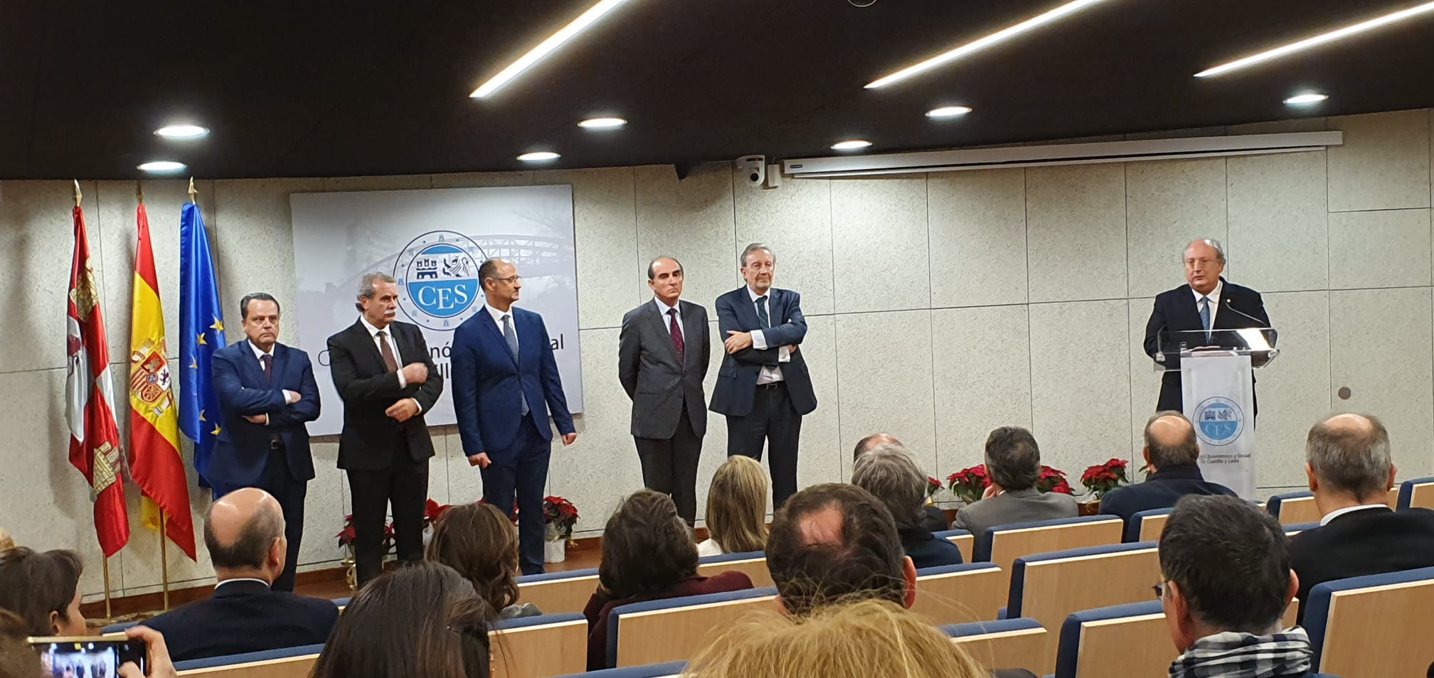 Los presidentes, al inicio del acto