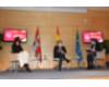 Amilivia con las periodistas