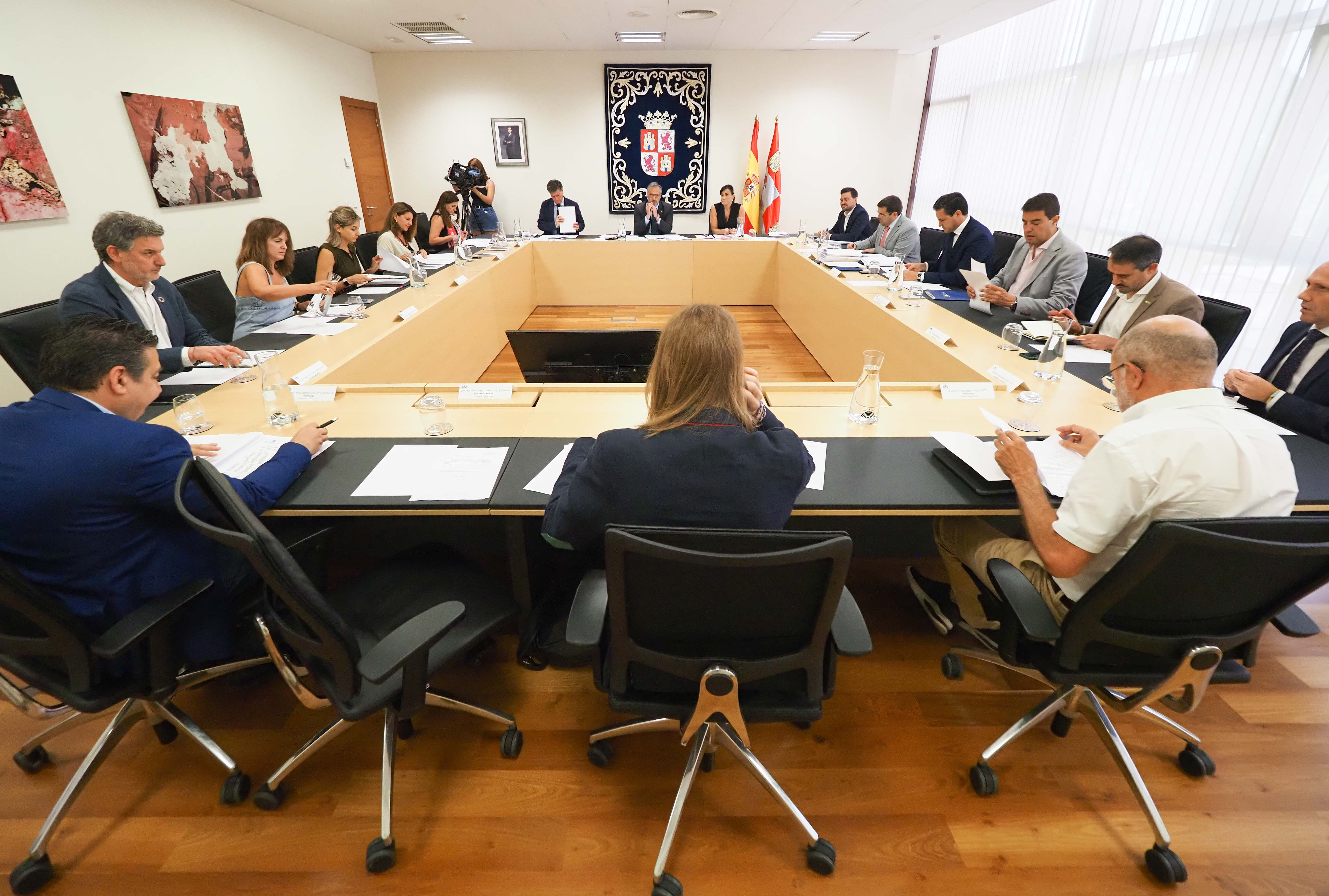 Reunión de la Mesa de las Cortes