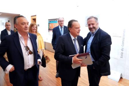 Melero, Amilivia y Pollán antes del comienzo de la Comisión