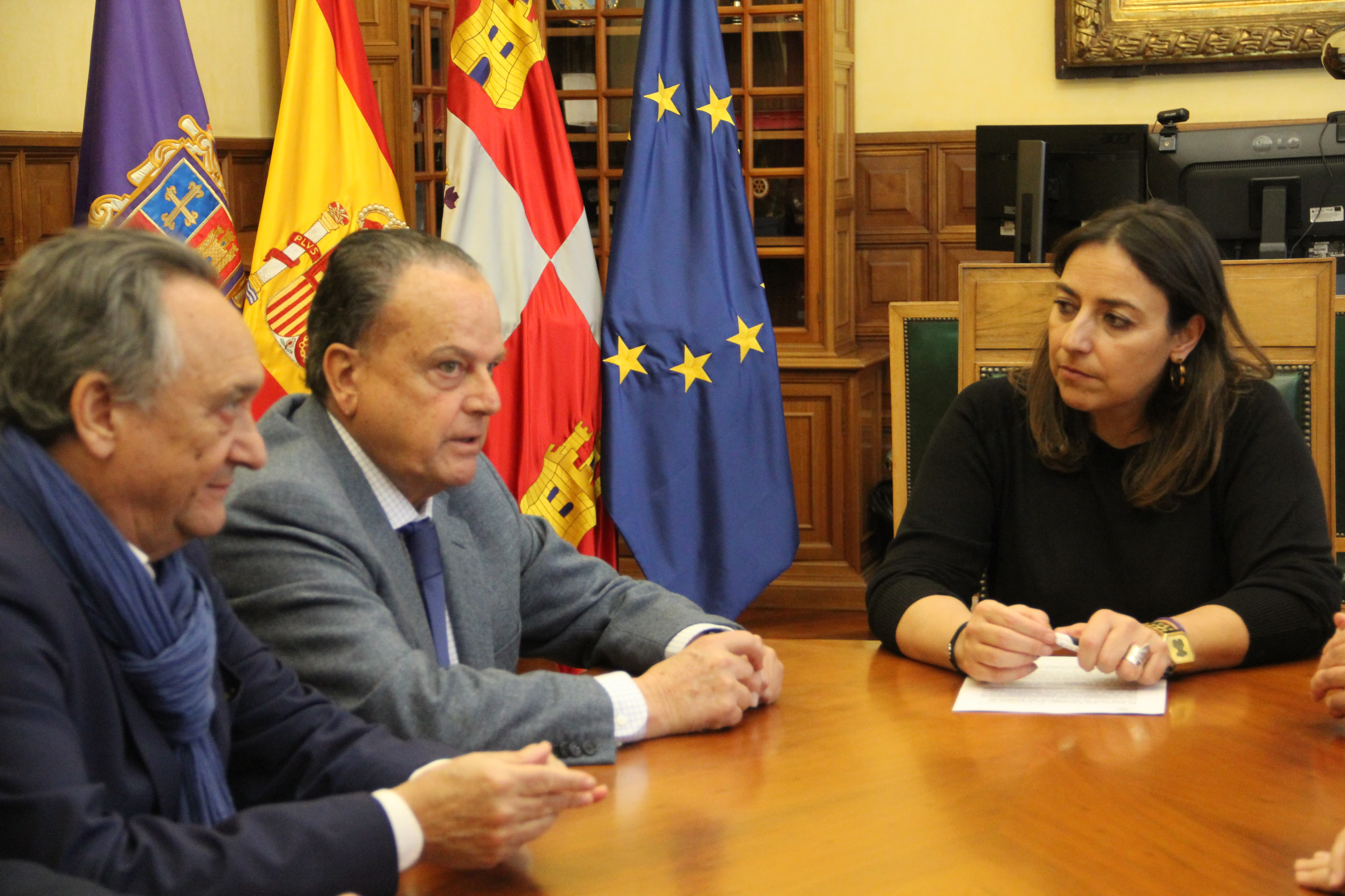 Otra imagen del encuentro institucional