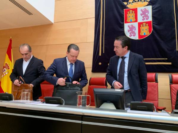 Inicio de la Comisión en Cortes
