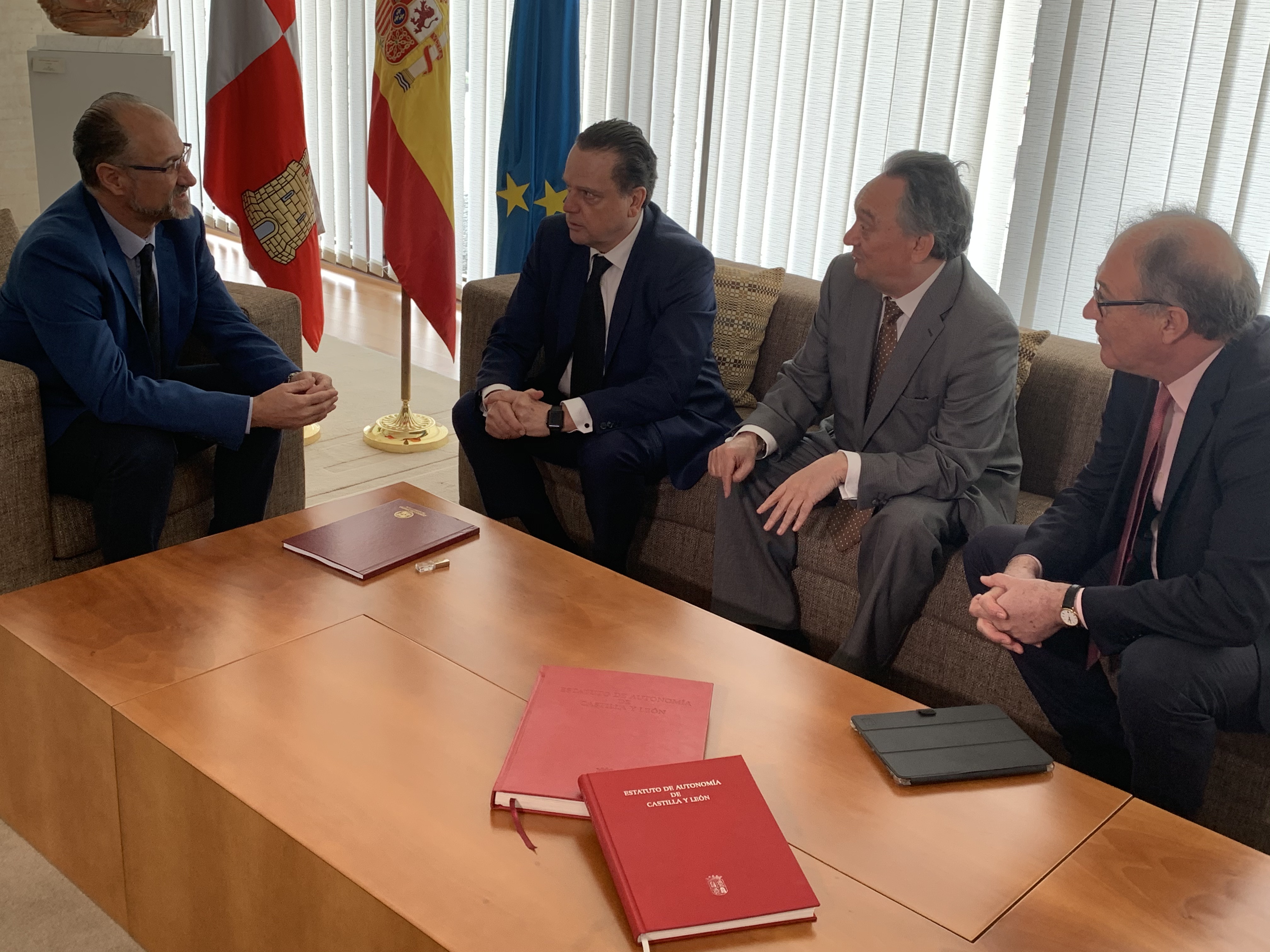 Encuentro De Fuentes con el Consejo