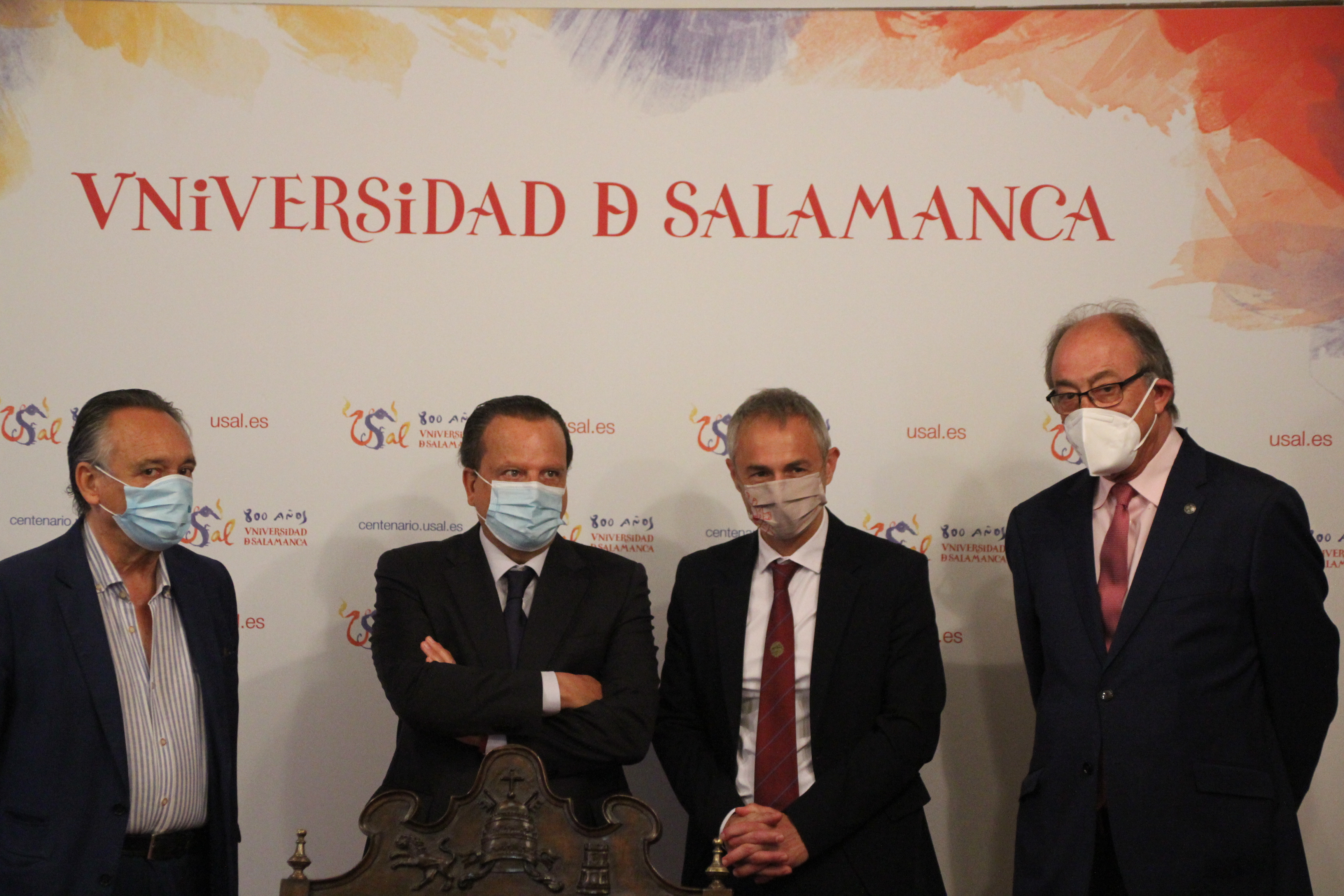 El rector con el presidente Amilivia y los Consejeros