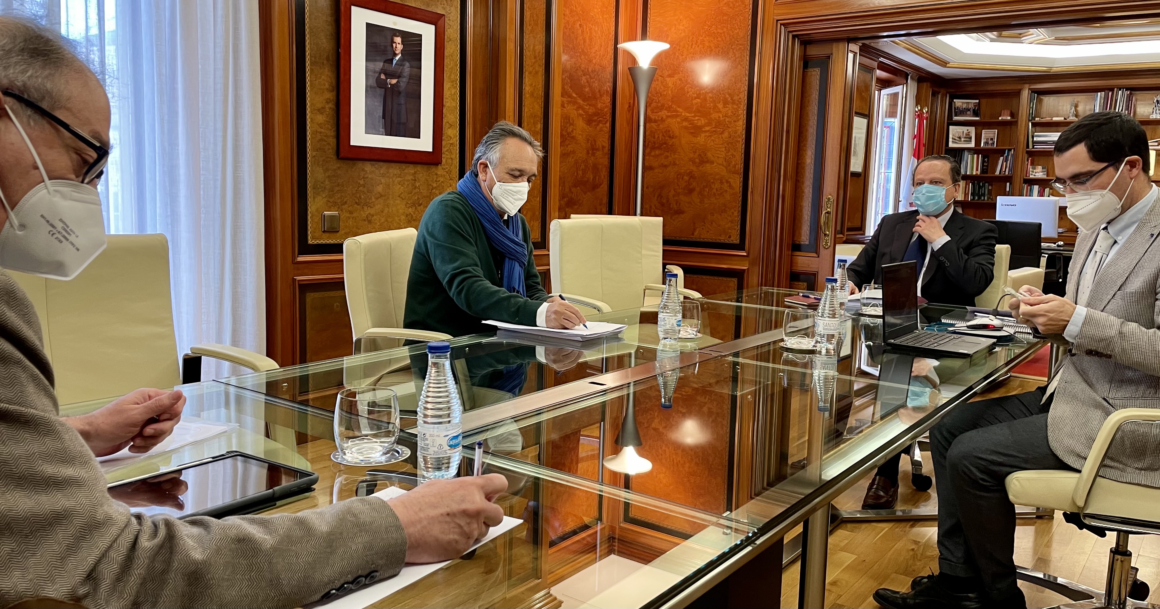 Un momento del Pleno del órgano de control externo