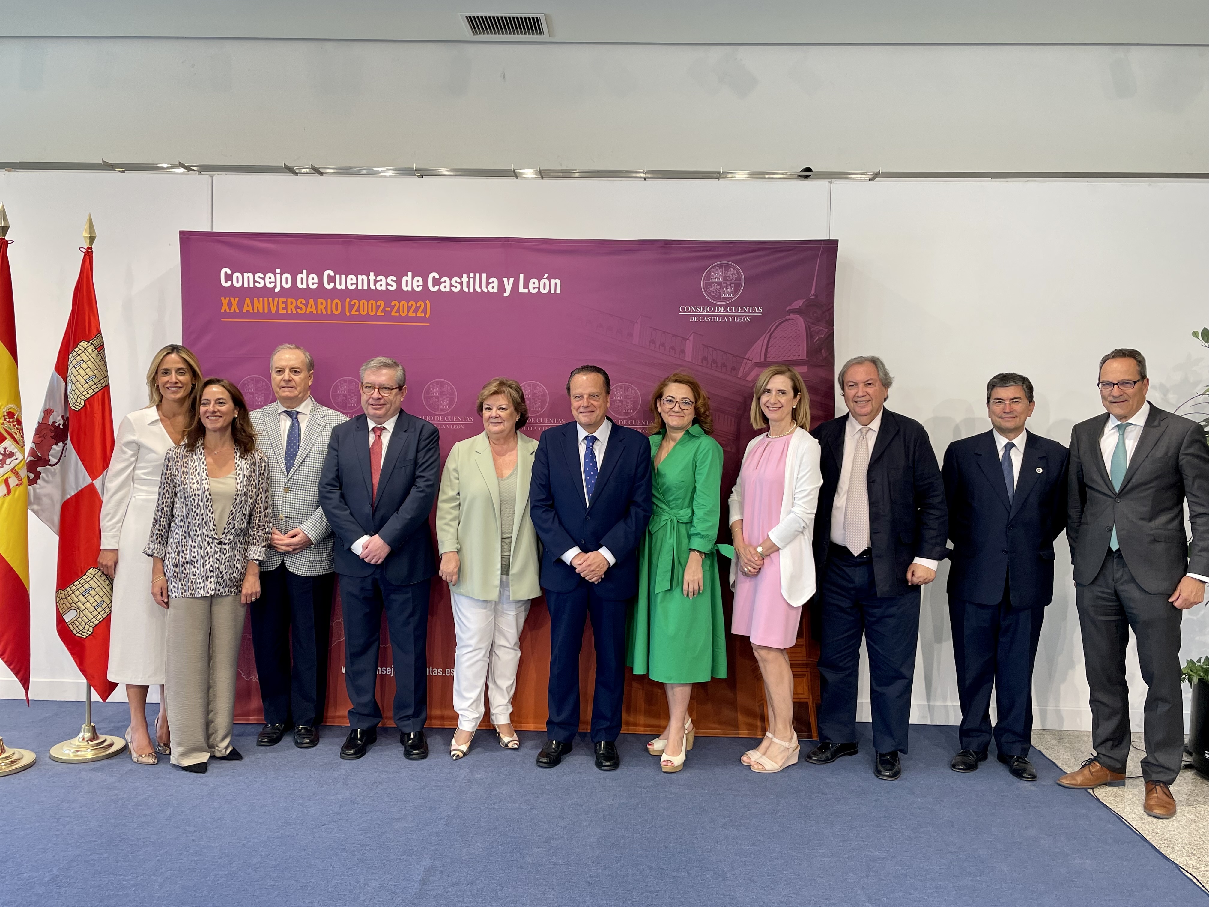 Amilivia con miembros del Tribunal de Cuentas