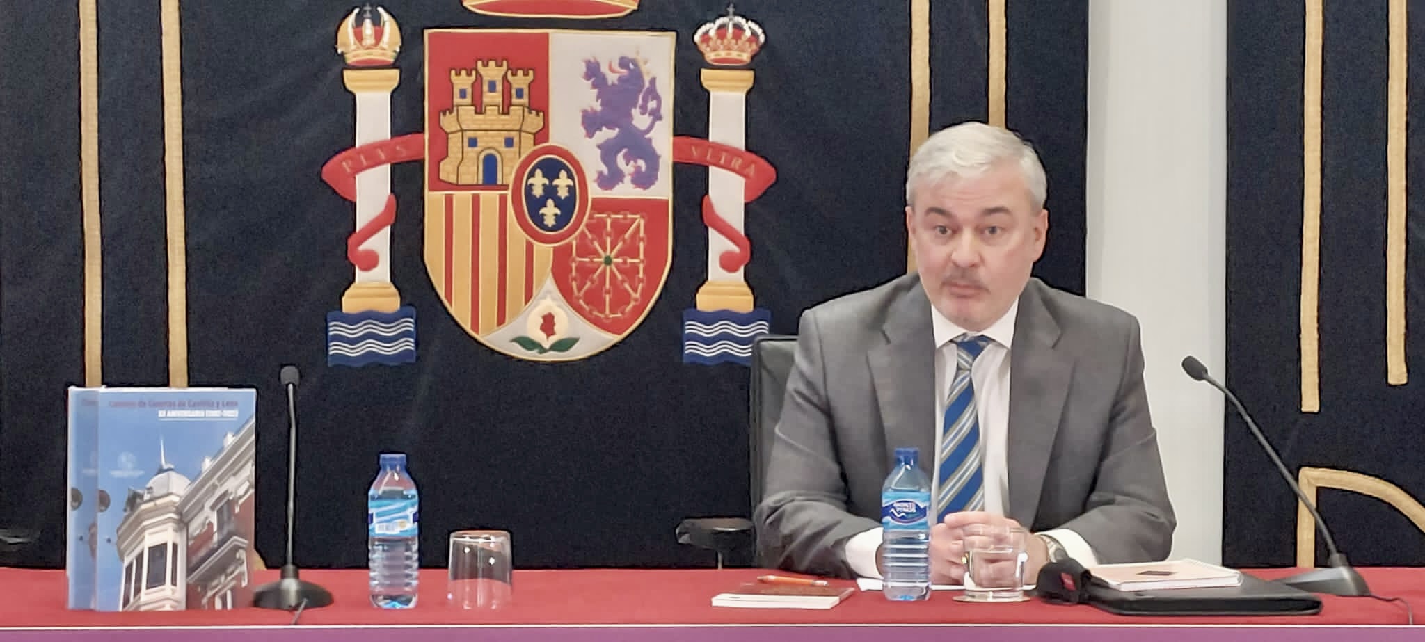 El profesor Durán durante su intervención