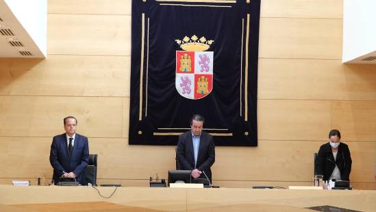 Minuto de silencio por la víctimas del Covid-19