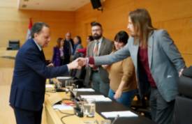 Amilivia saluda a Pablo Fernández