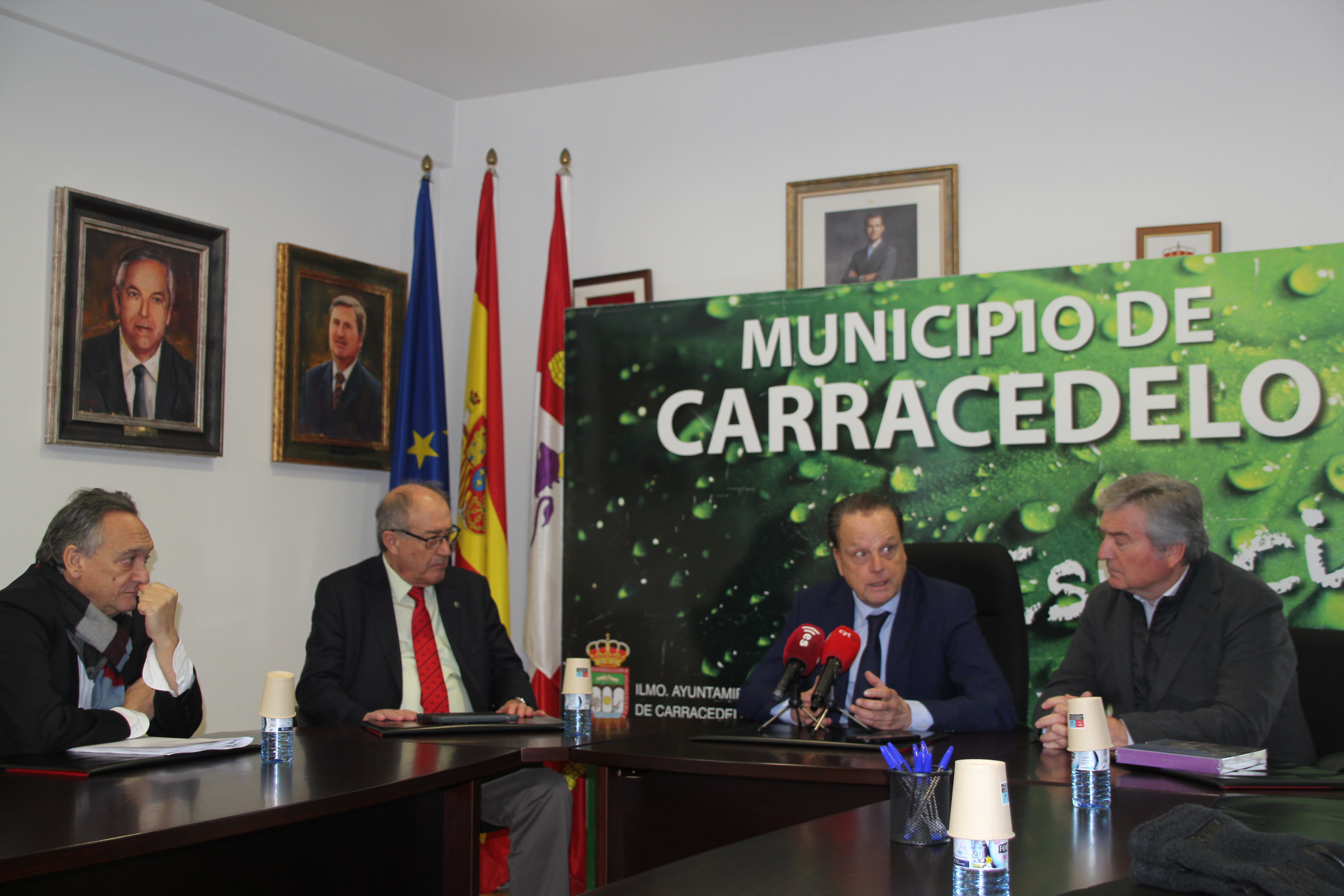 Encuentro con el alcalde de Carracedelo
