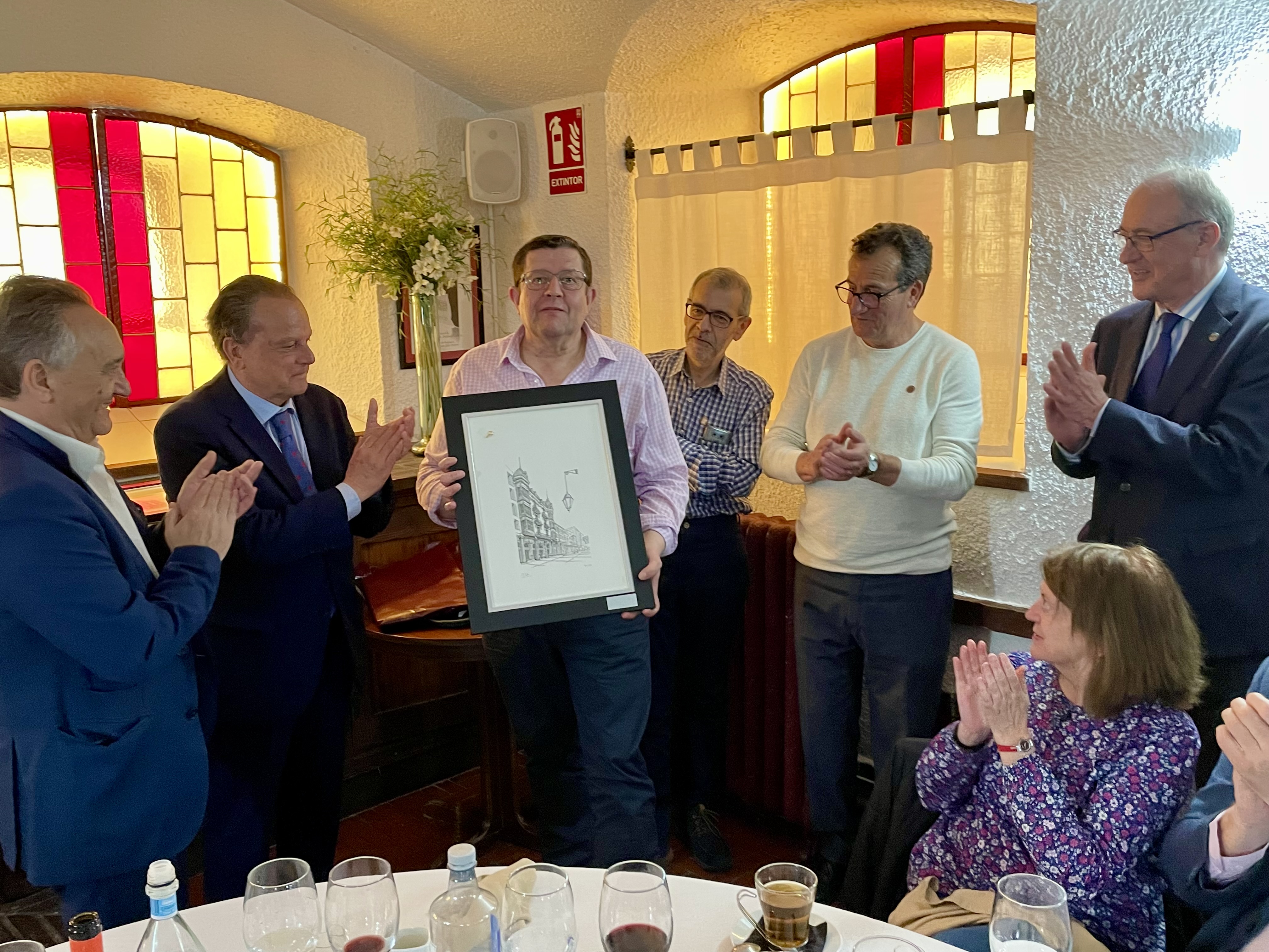 El Pleno junto a los homenajeados