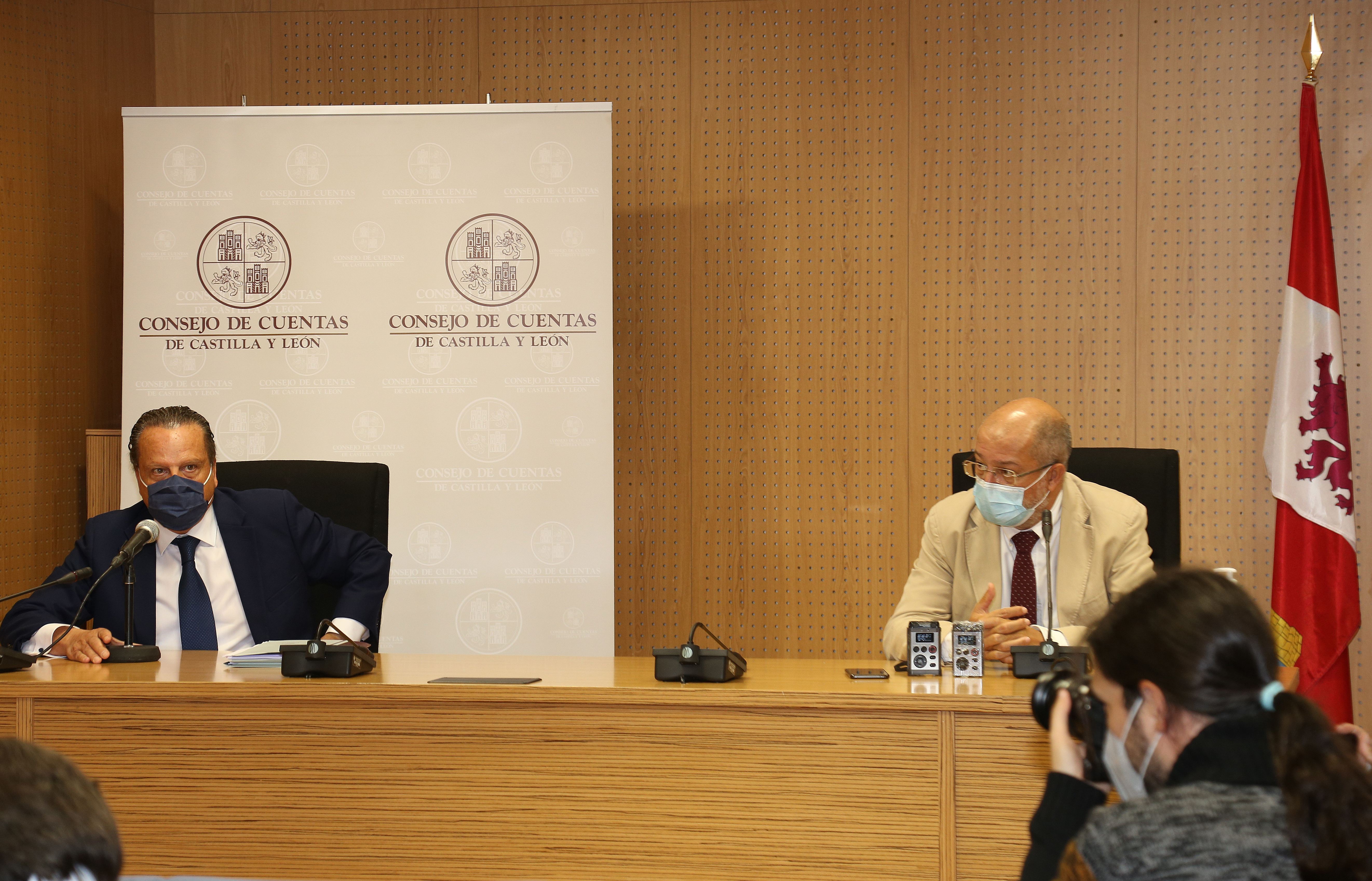 Igea y Amilivia, con los medios de comunicación