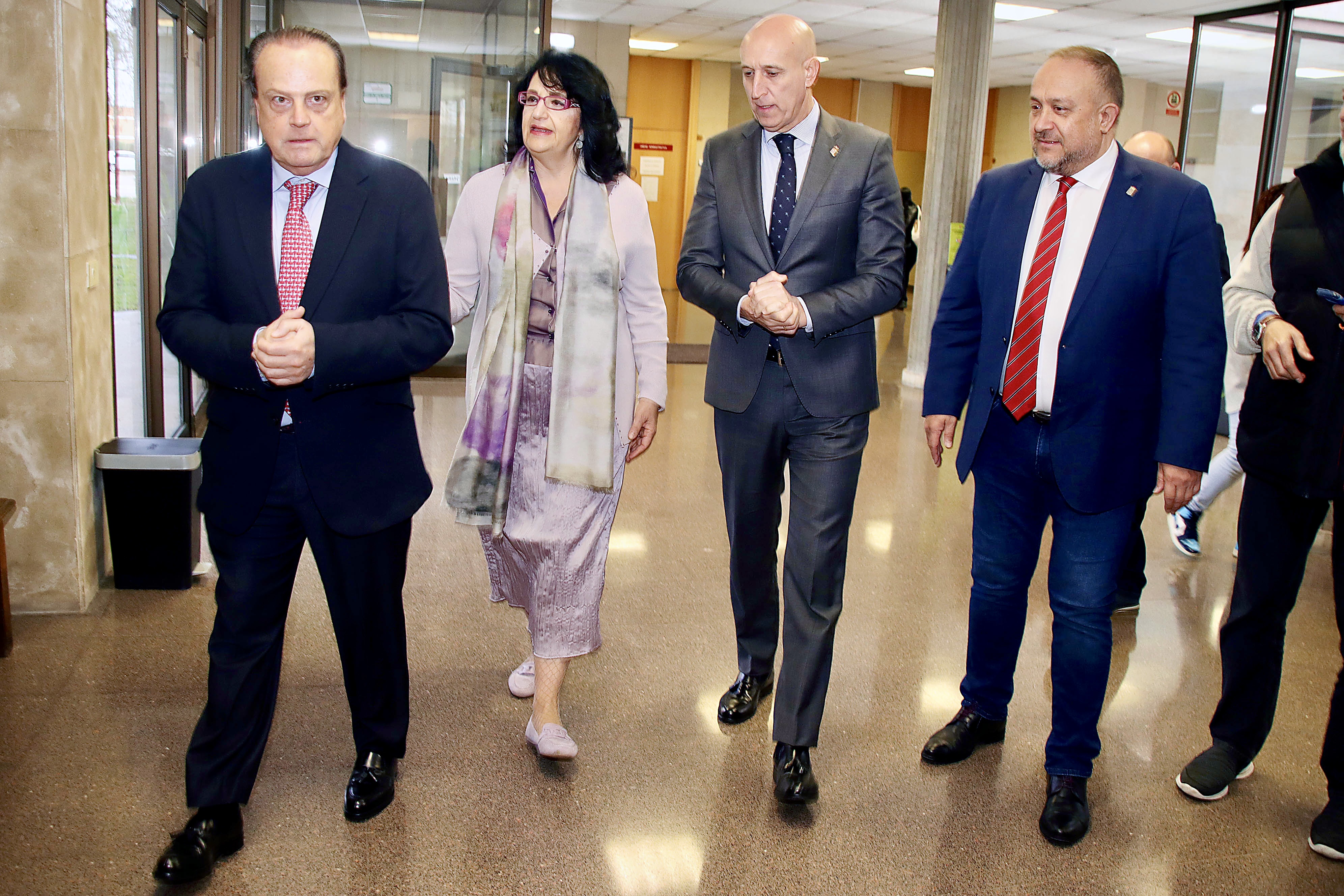Amilivia, Mata, Díez y Courel