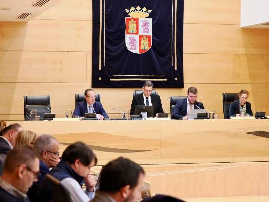 Imagen de la Mesa de la Comisión