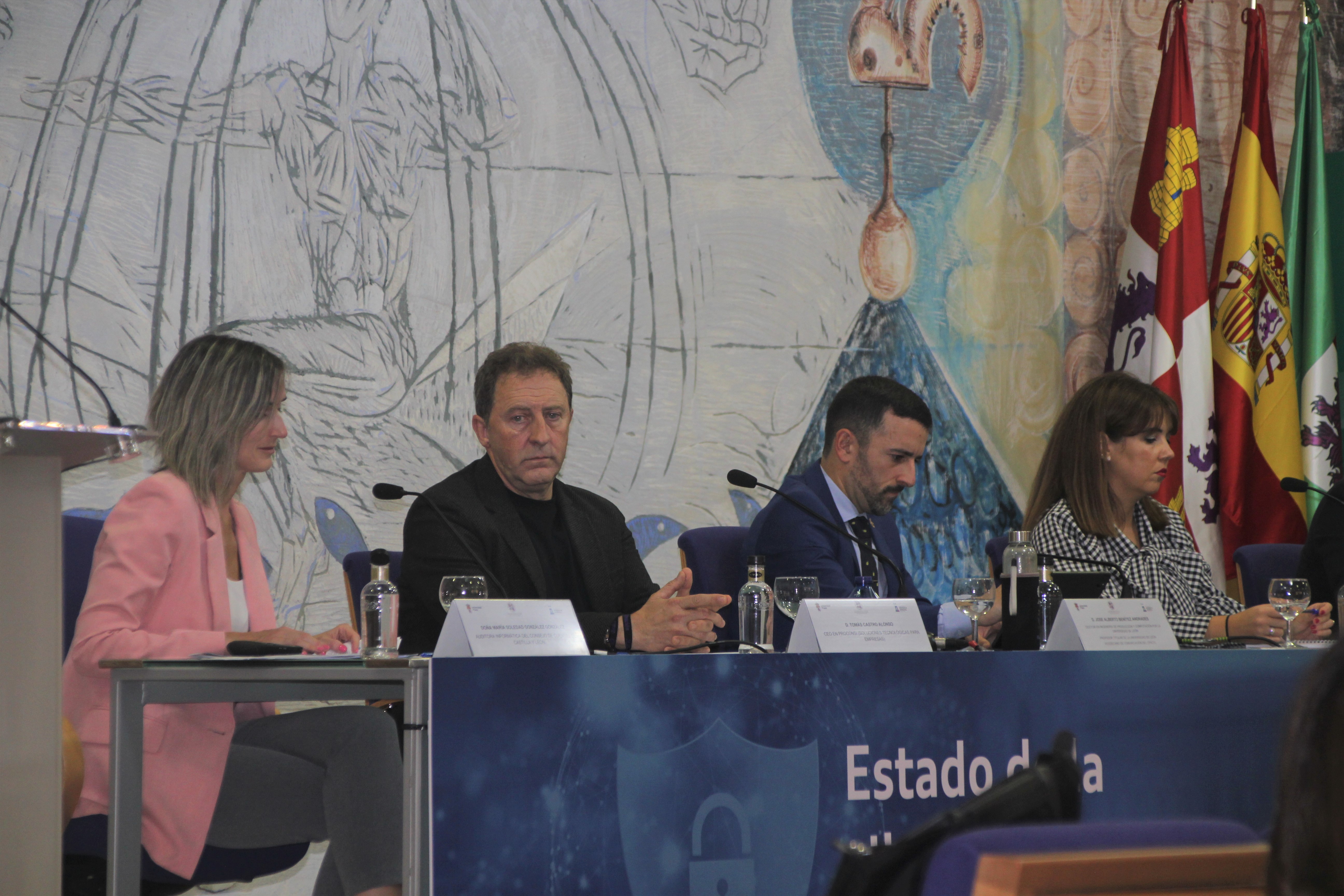 Imagen de la mesa redonda