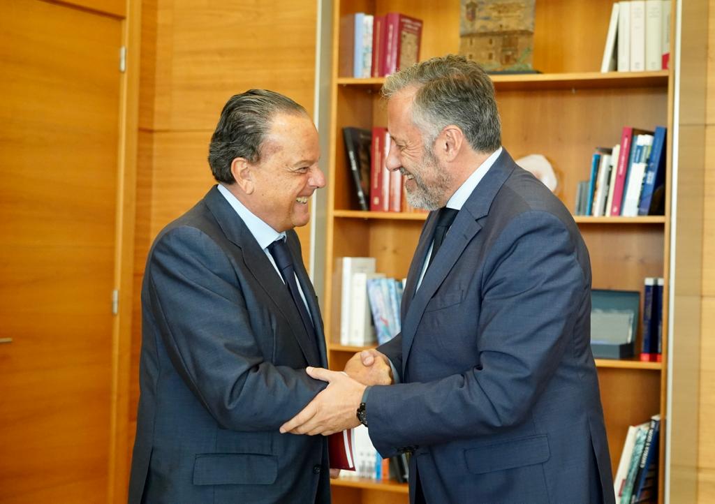 Saludo en el despacho del presidente