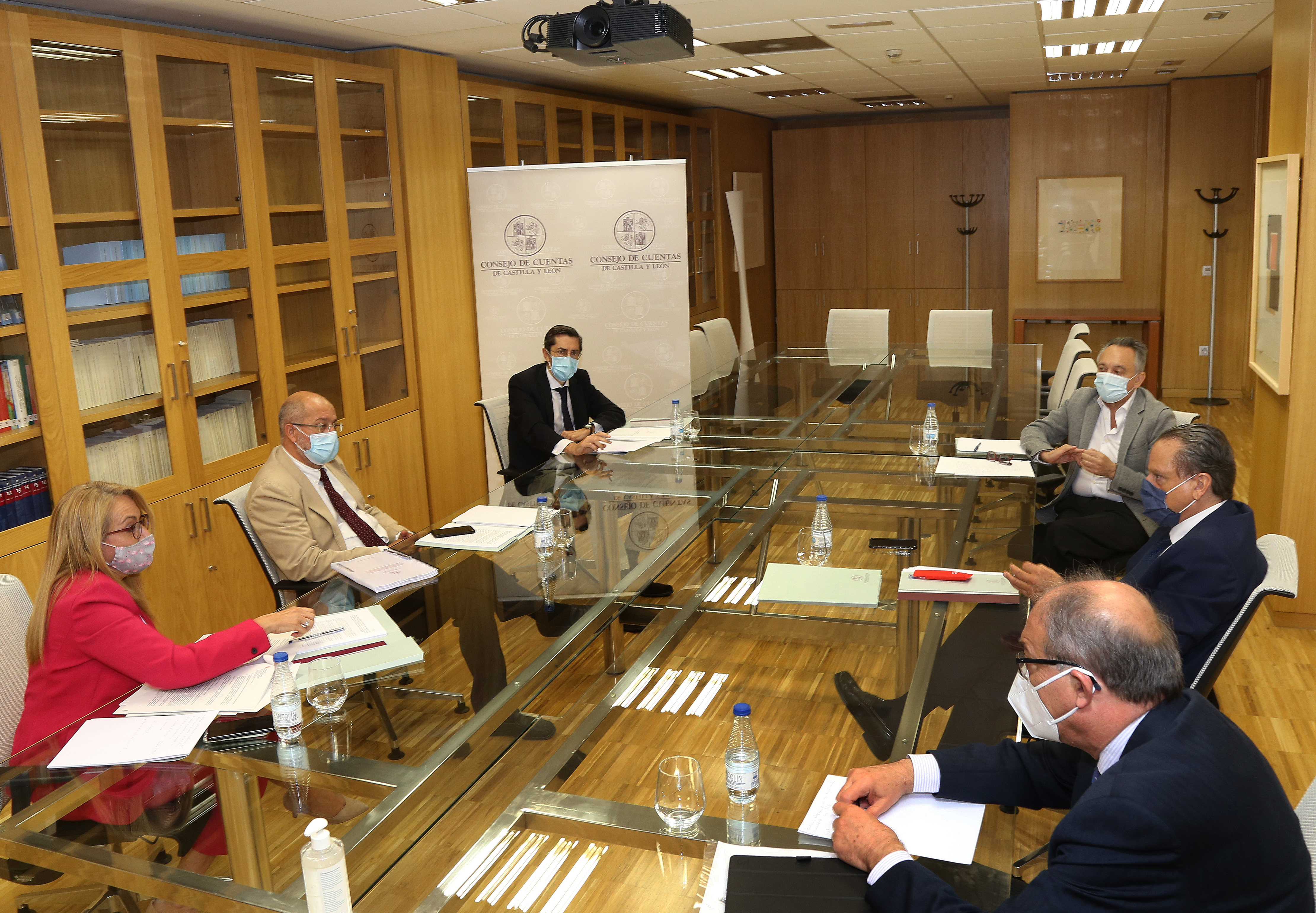 La reunión tuvo lugar en la sede del Consejo de Cuentas