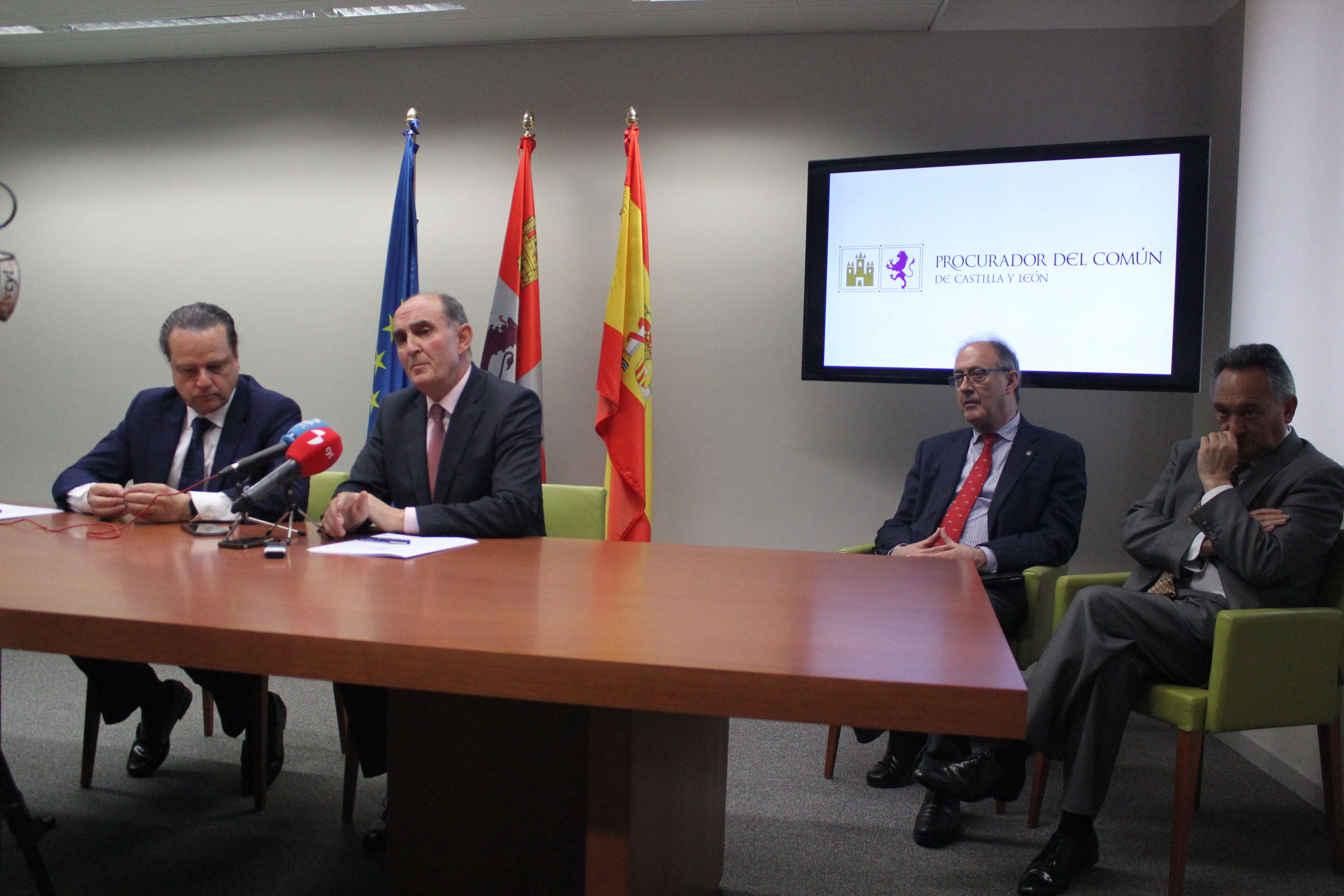 Encuentro con el Procurador del Común