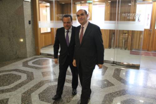 Amilivia recibe a Quintana